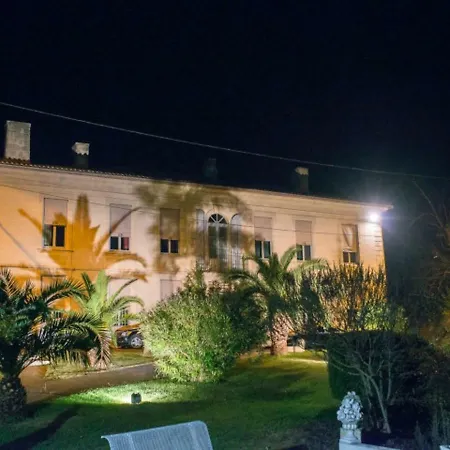 Ferienhaus Villa Rue Du Faubourg D'Envie